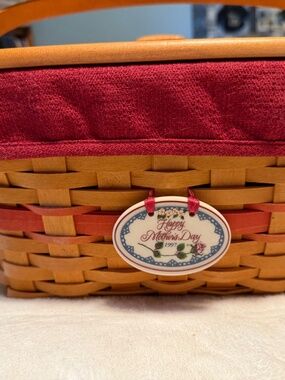 Longaberger 1997 Mother's Day Timeless Treasures Basket, 2 protectors + Liner